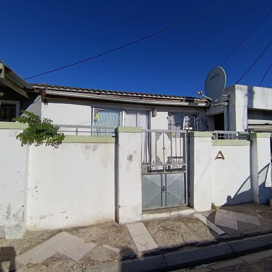 2 Bedroom Property for Sale in Delft Western Cape